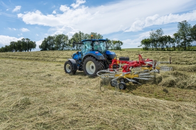 TOP V 6520 C, el nuevo rastrillo maniobrable de Pöttinger